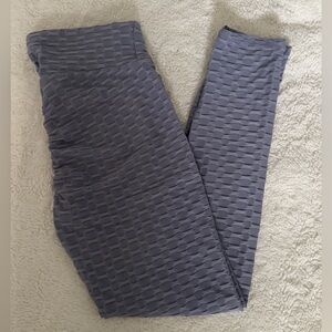 NWT Textured Gray Leggings Size L